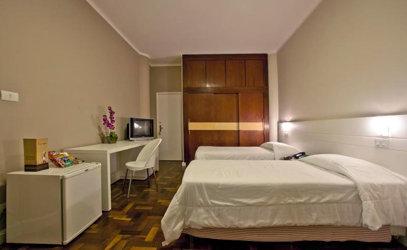 Hotel Centro Europeu Curitiba Exterior photo
